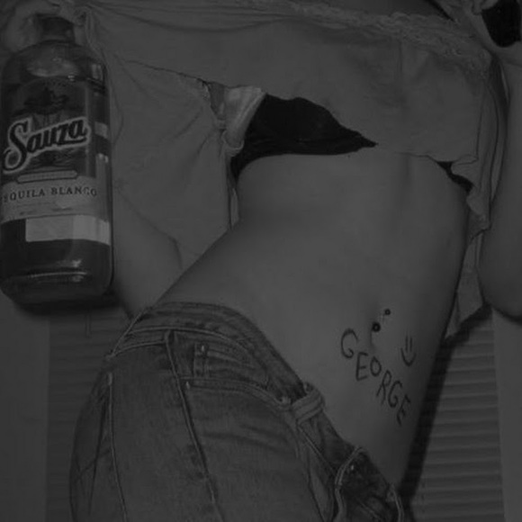 Meet your Posher, George - Picture 1 of 1